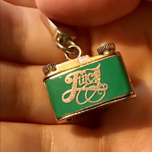 Juicy Couture charm old fashioned camera - Picture 6 of 8